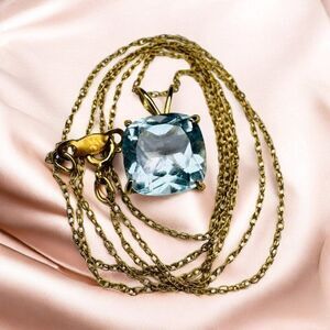 14K Gold -Aquamarine Necklace -18"- 2.5 Carat -Cushion Cut Solitaire - 1.4g